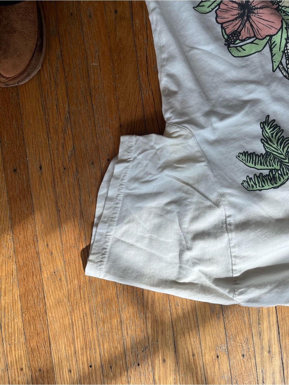 Free People Brand Off-White Tropical Graphic Tee - Hawaiian Design - Picture 7 of 8